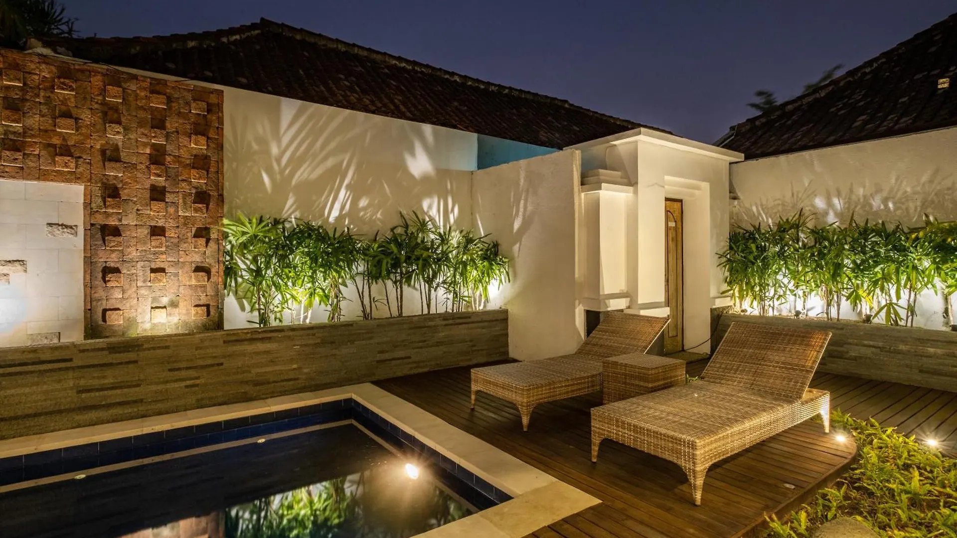 2 Bedroom Villa Private Pool And Bbq סמיניאק