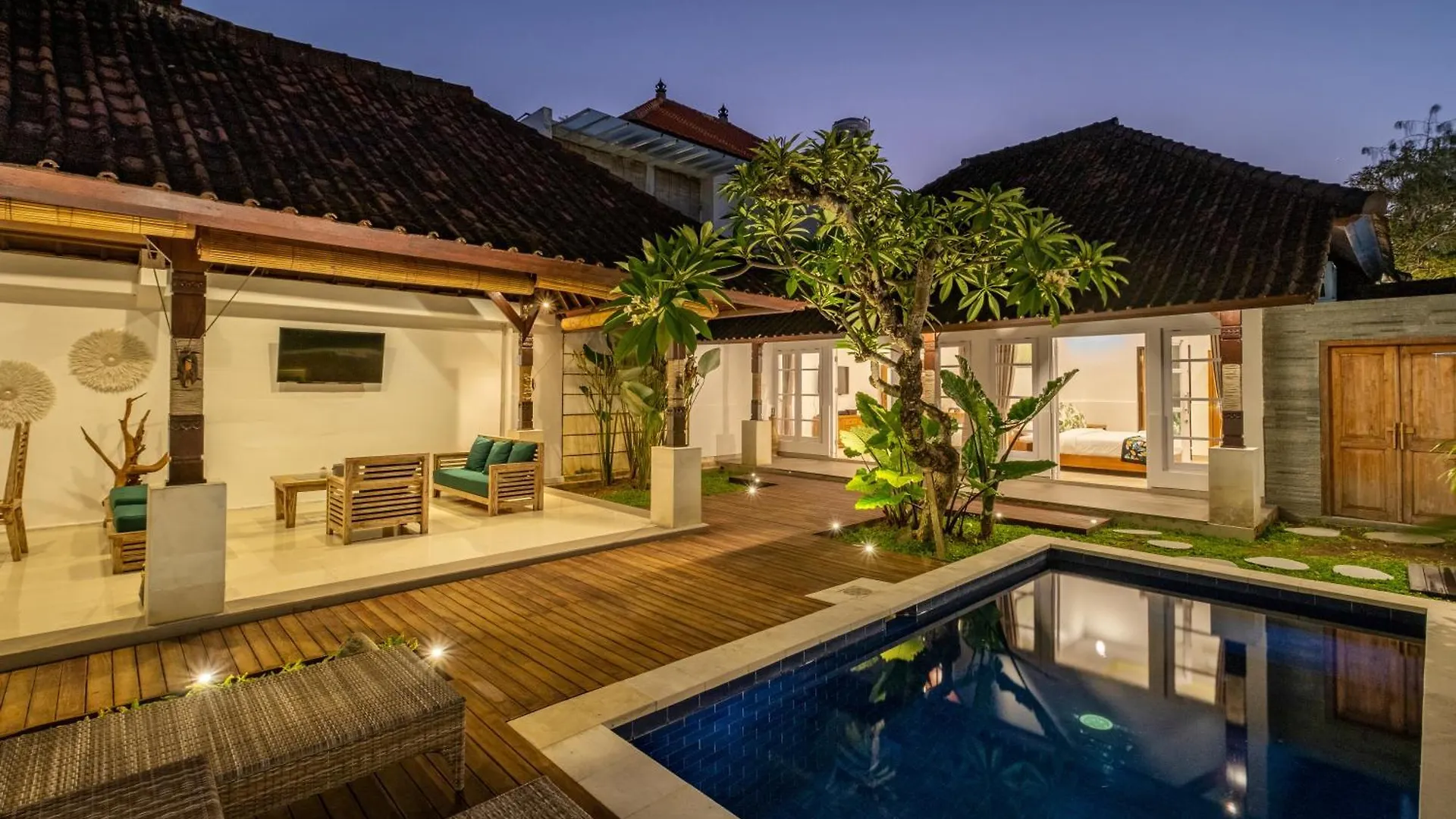2 Bedroom Villa Private Pool And Bbq סמיניאק