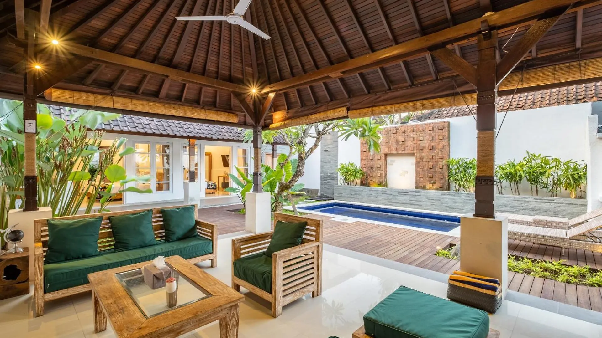 2 Bedroom Villa Private Pool And Bbq סמיניאק 0*,