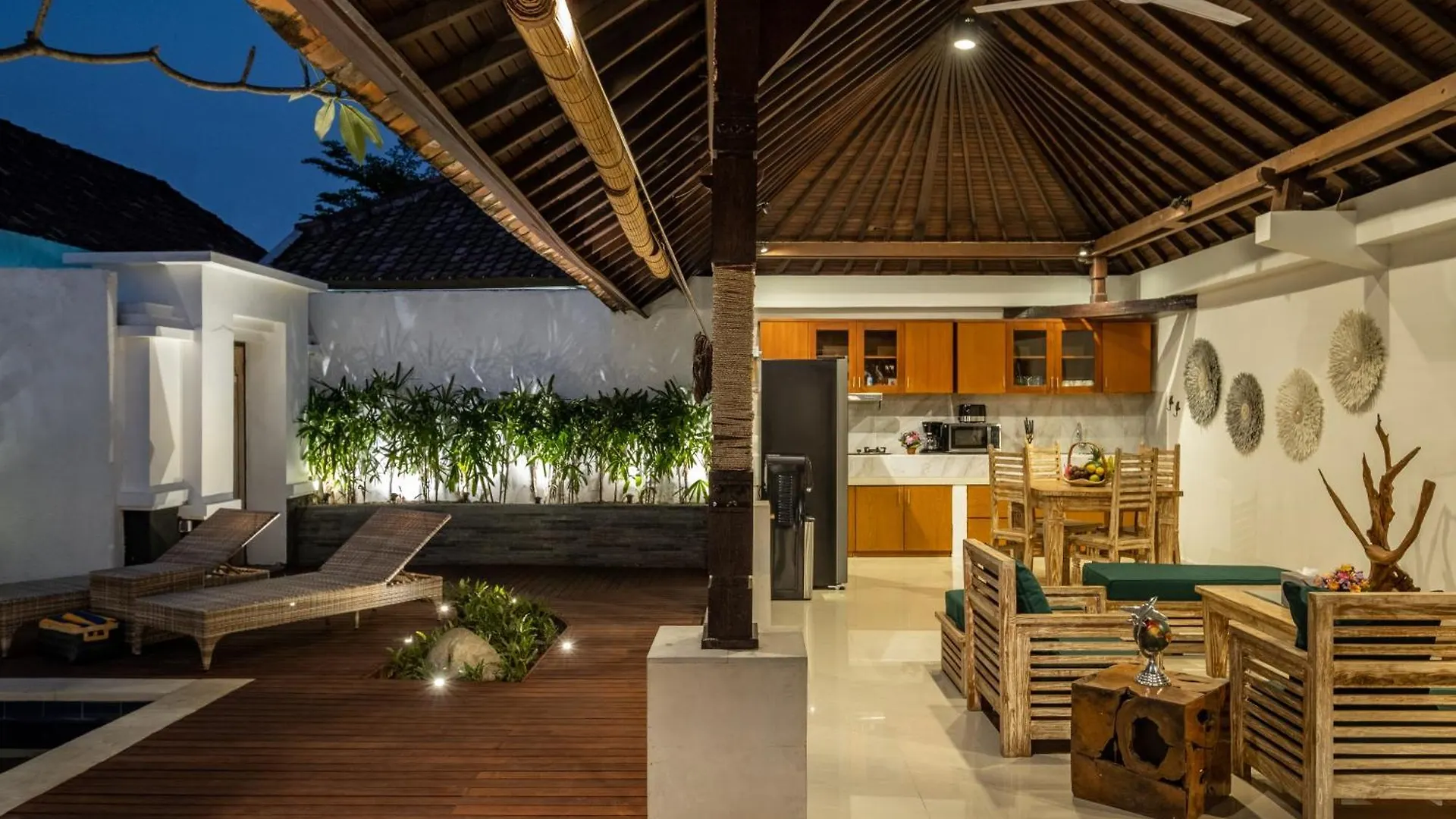 2 Bedroom Villa Private Pool And Bbq סמיניאק אינדונזיה